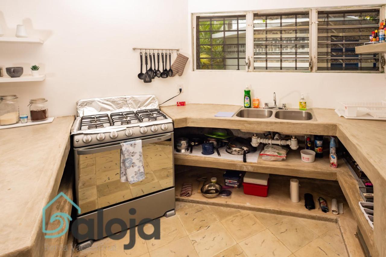 Villa Xtohil With Private Access To The Magic 7 Colors Lagoon 바칼라르 외부 사진