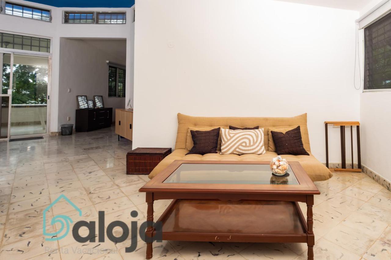 Villa Xtohil With Private Access To The Magic 7 Colors Lagoon 바칼라르 외부 사진